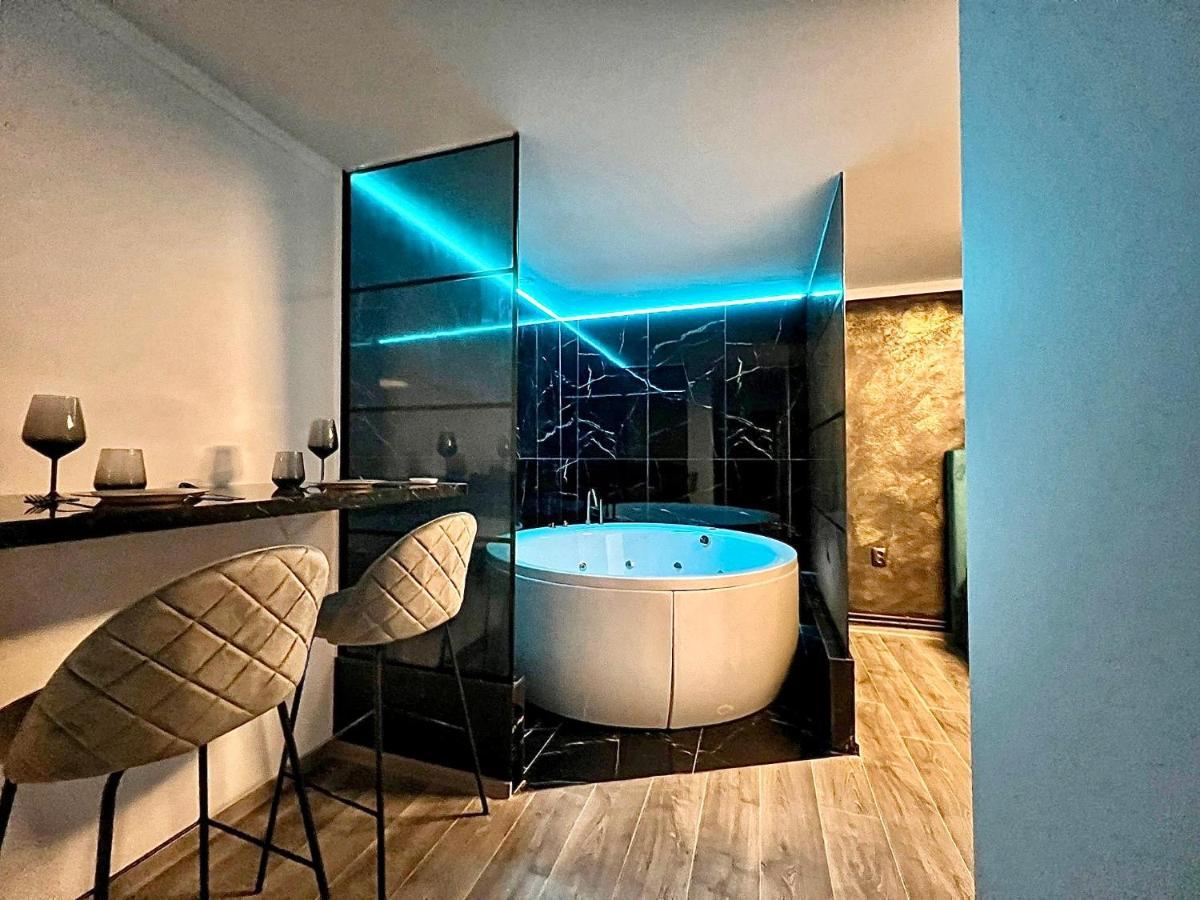 Luxor - Jacuzzi&Cozy Apartments Sibiu Exteriör bild