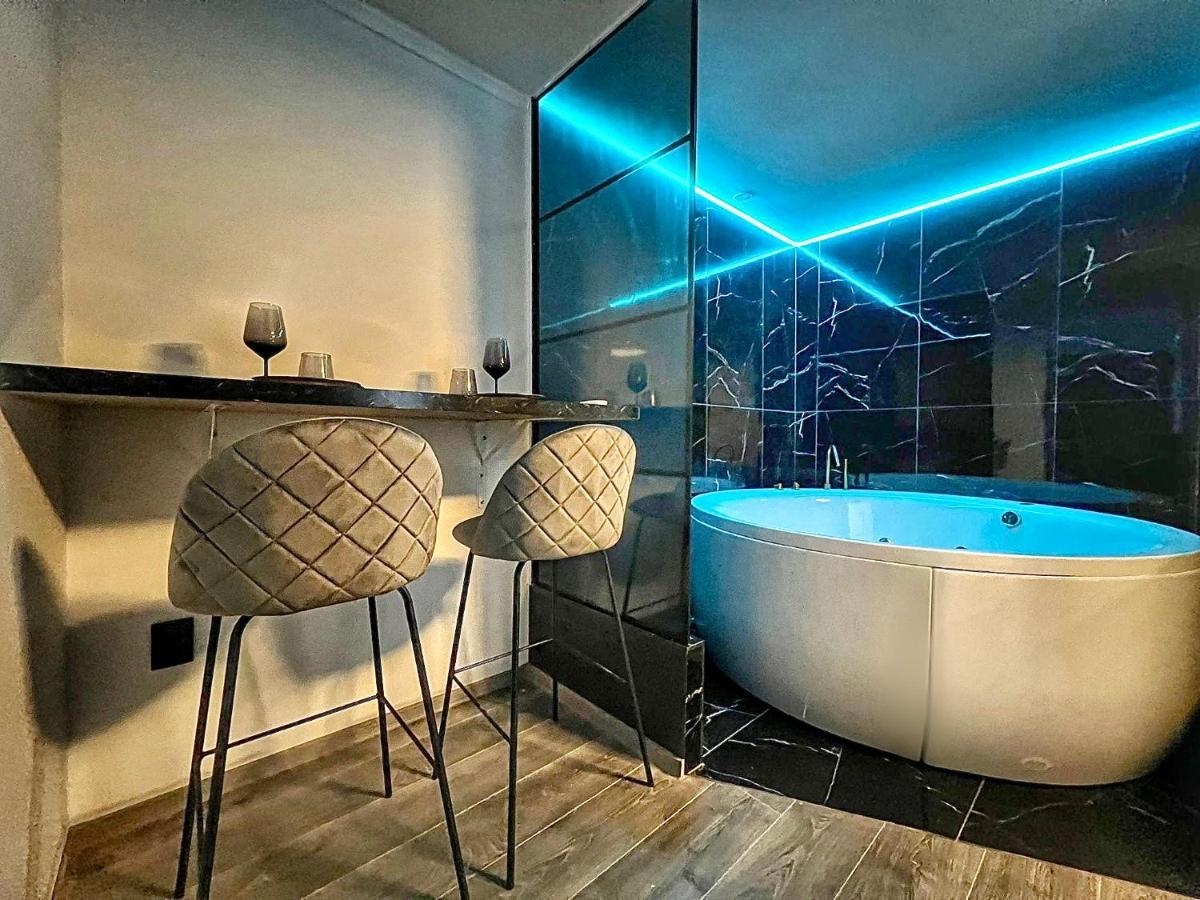 Luxor - Jacuzzi&Cozy Apartments Sibiu Exteriör bild