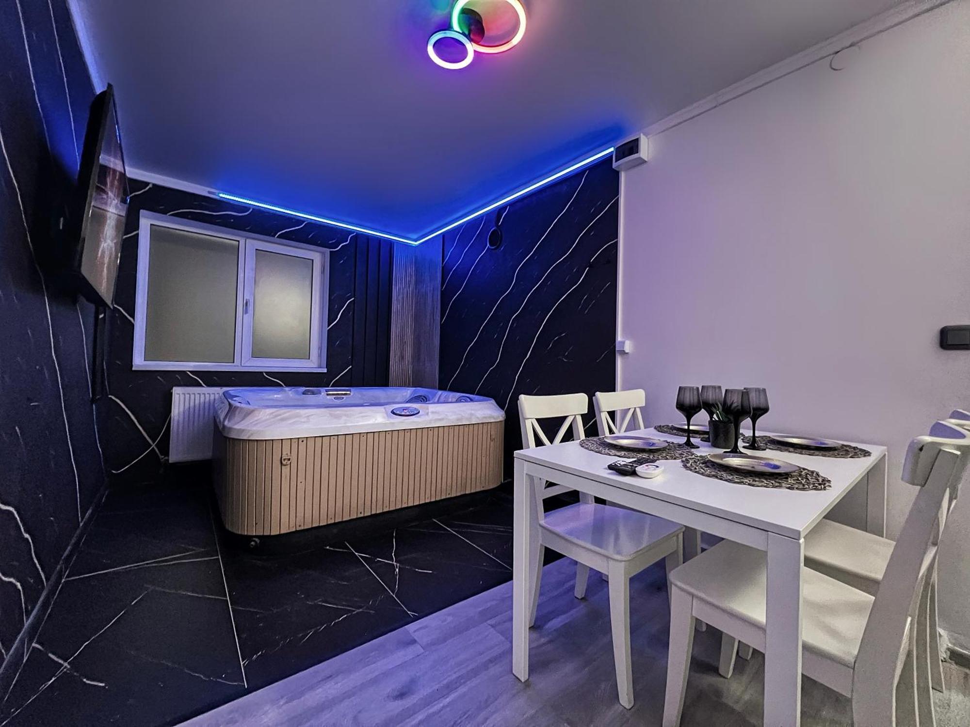 Luxor - Jacuzzi&Cozy Apartments Sibiu Exteriör bild