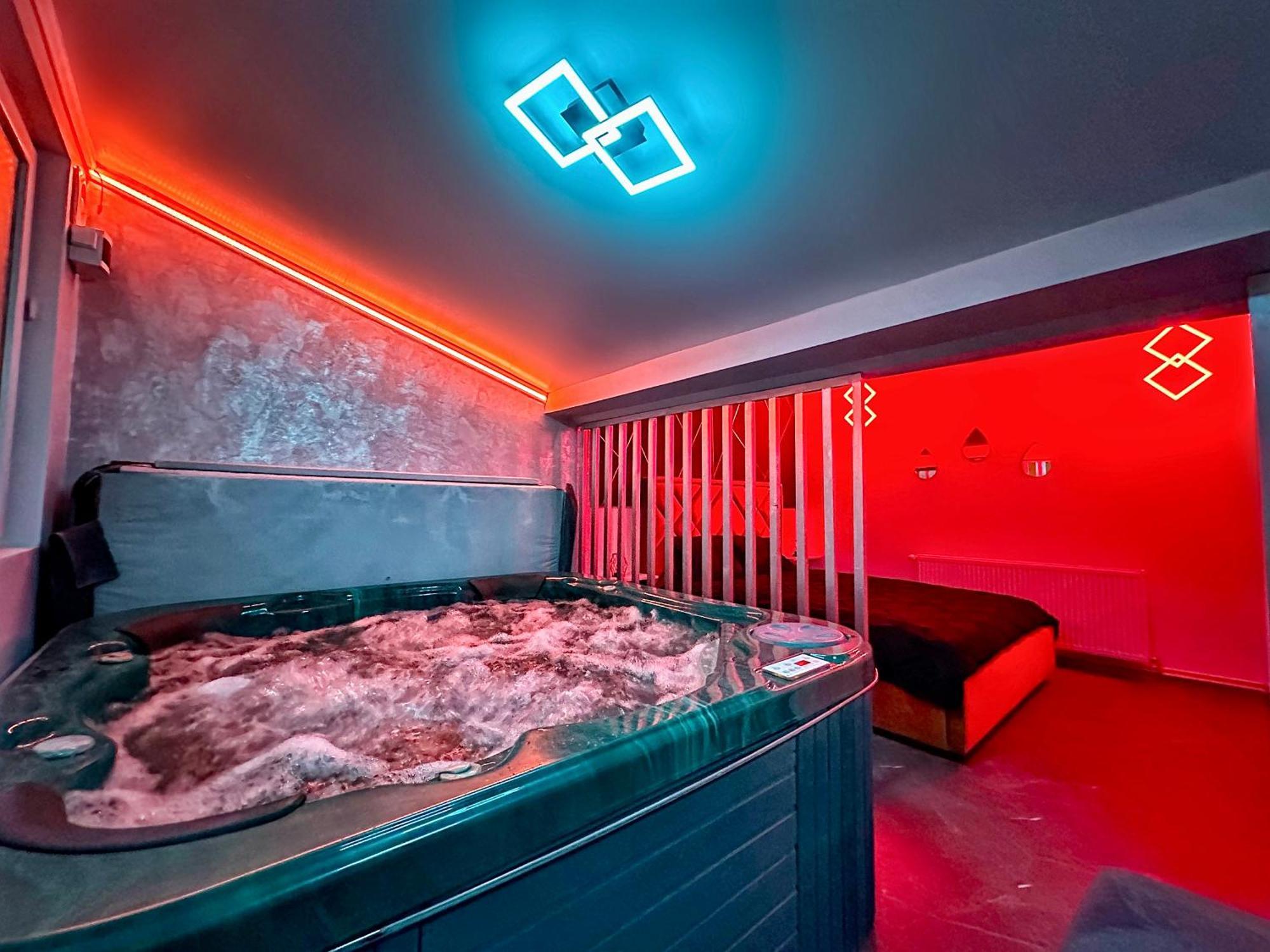 Luxor - Jacuzzi&Cozy Apartments Sibiu Exteriör bild